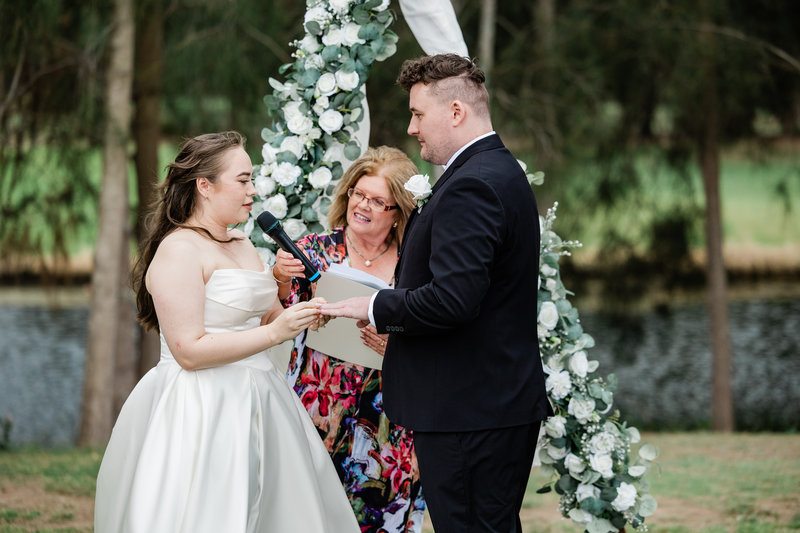 Intimate wedding ceremony at Rydges Resort Hunter Valley – Hunter Valley wedding photographer”