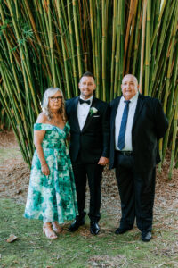 groom with parents